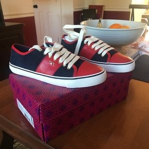 Tory Burch Size 8 Sneakers